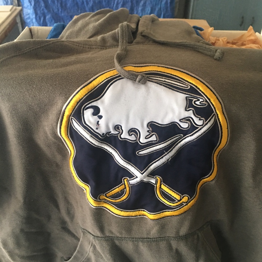 NHL Buffalo Sabers hoodie, mens large